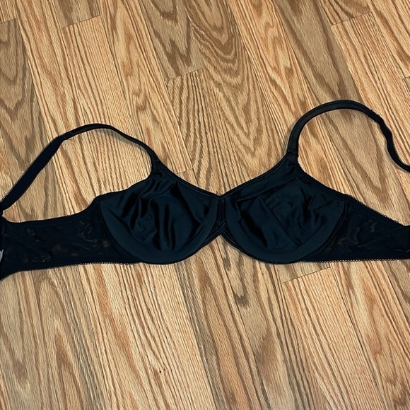 Wacoal Underwire Black Lace Bra, 38C - Picture 5 of 6